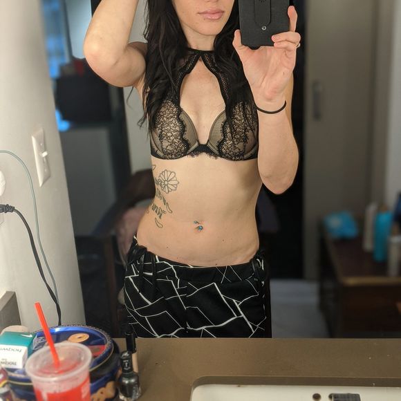 hailybenson